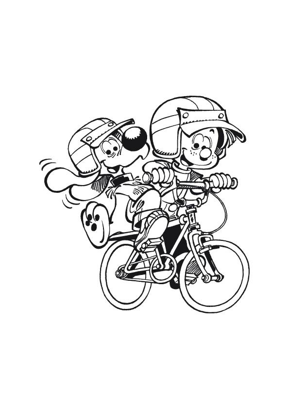 disegno di bambini da corsa bicicletta